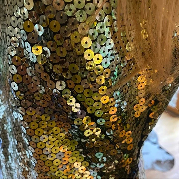 ⭐️ VERSACE— Stunning Sequined Dress, Blue/ Green/Silvery floral. GORGEOUS ! ⭐️ - Picture 6 of 17